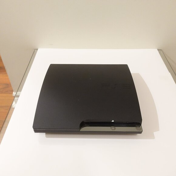 Sony PlayStation 3 PS3 Slim Console with 2 Controllers and 5 Games - Picture 3 of 10